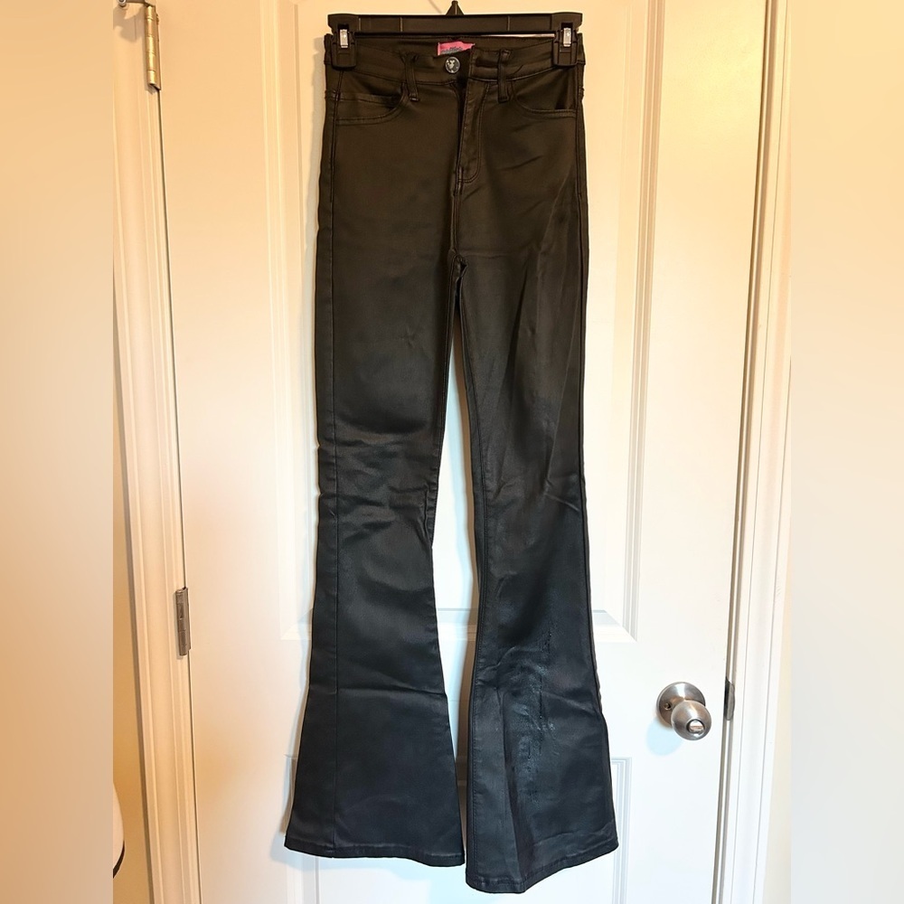 Edikted black pleather type Flare stretch Pants high rise
